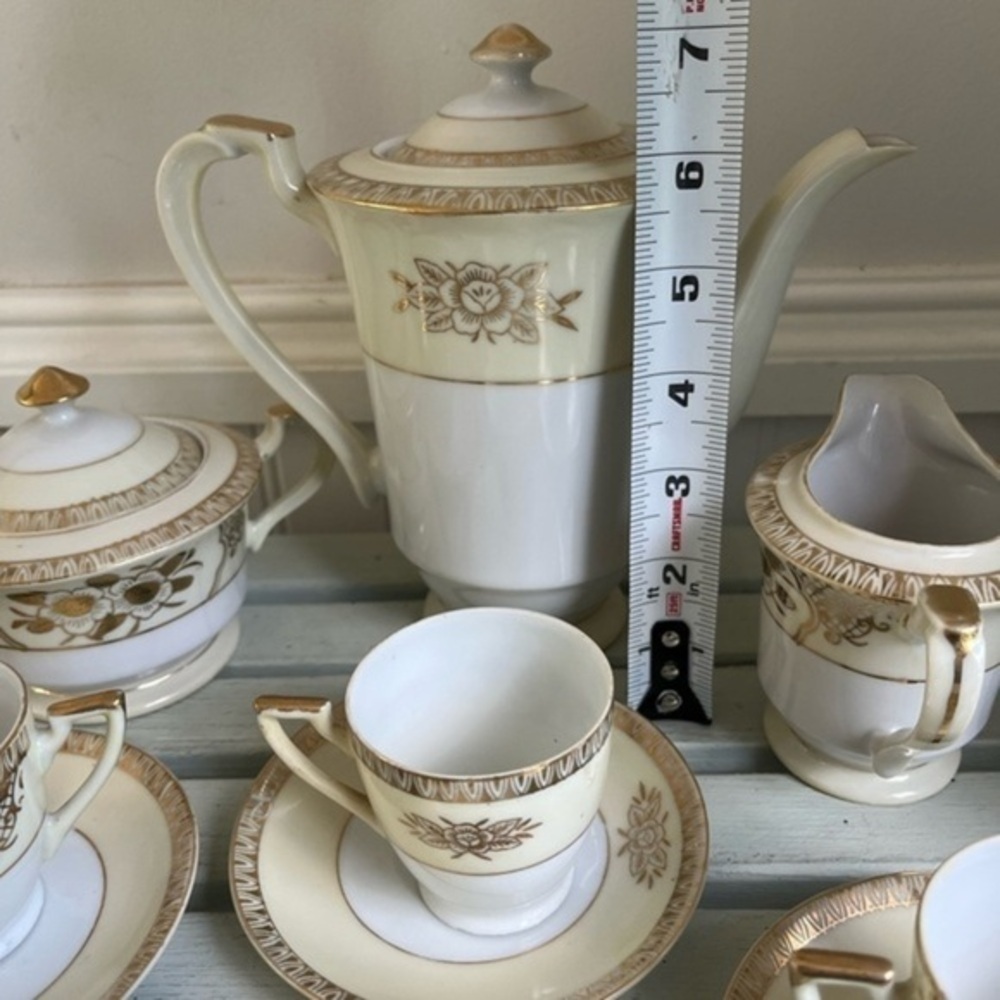 Vintage Chikaramachi Japan Tea Set Teapot, Sugar Dish, Creamer, 4 Cups & Saucers - Picture 5 of 16